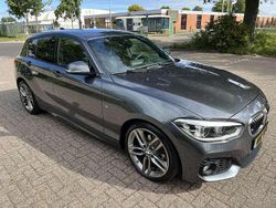 Grijs Gebruikt 2018 BMW 118 Hatchback | € 18.950 (Eerlijke prijs)
