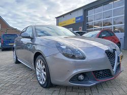 Grijs Gebruikt 2016 Alfa Romeo Giulietta Super Sedan | € 12.495 (Eerlijke prijs)