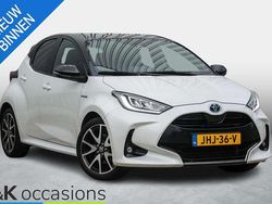 Wit Gebruikt 2021 Toyota Yaris Hybrid Executive Hatchback | € 19.950 (Goede deal)