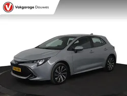 Grijs, metallic lak Gebruikt 2020 Toyota Corolla Active Hatchback | € 21.450 (Eerlijke prijs)