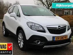 Wit, metallic lak Gebruikt 2015 Opel Mokka Cosmo SUV | € 11.850 (Iets duurder)