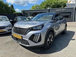 Grijs Gebruikt 2024 Peugeot 2008 GT SUV | € 25.900 (Goede deal)