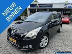 Zwart Gebruikt 2013 Peugeot 5008 MPV | € 9.950 (Duur)