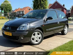 Zwart Gebruikt 2004 Renault Clio II Hatchback | € 1.999 (Eerlijke prijs)
