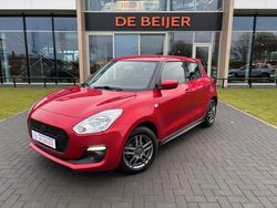 Rood Gebruikt 2017 Suzuki Swift Comfort Hatchback | € 11.900 (Eerlijke prijs)