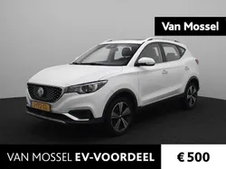 Wit Gebruikt 2020 MG ZS Luxury Sedan | € 14.995 (Eerlijke prijs)
