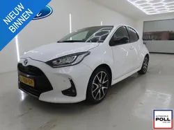 Wit Gebruikt 2021 Toyota Yaris Hybrid Executive Hatchback | € 23.900 (Eerlijke prijs)