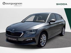 Grijs Gebruikt 2023 Skoda Scala Clever Hatchback | € 21.000 (Eerlijke prijs)