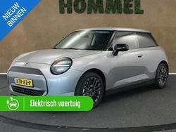 Grijs Nieuw 2025 Mini Cooper Essential Hatchback | € 28.950 (Duur)