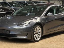 Grijs Gebruikt 2019 Tesla Model 3 Performance Sedan | € 23.000 (Eerlijke prijs)