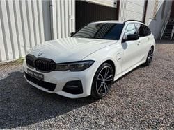 Wit Gebruikt 2022 BMW 320e Executive Stationwagen | € 25.998 (Goede deal)