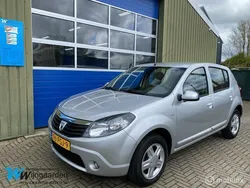 Grijs Gebruikt 2011 Dacia Sandero Hatchback | € 3.997 (Eerlijke prijs)