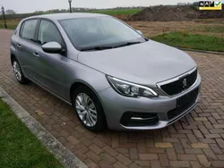 Grijs, metallic lak Gebruikt 2018 Peugeot 308 Hatchback | € 5.899 (Super prijs)
