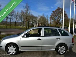 Grijs Gebruikt 2004 Skoda Fabia Stationwagen | € 1.250 (Eerlijke prijs)