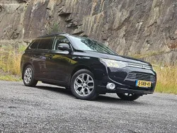 Zwart Gebruikt 2013 Mitsubishi Outlander P-HEV Instyle SUV | € 8.250 (Eerlijke prijs)