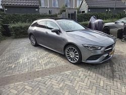 Grijs Gebruikt 2021 Mercedes CLA250e Premium Sedan | € 32.000 (Super prijs)