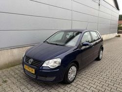 Gebruikt 2005 VW Polo Trendline Sedan | € 1.900 (Goede deal)