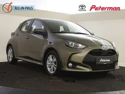 , metallic lak Gebruikt 2023 Toyota Yaris Hybrid Edition Hatchback | € 21.899 (Super prijs)