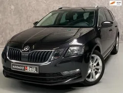 Zwart Gebruikt 2018 Skoda Octavia Style Stationwagen | € 13.445 (Eerlijke prijs)