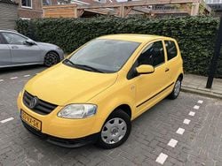 Geel Gebruikt 2005 VW Fox Trendline Hatchback | € 1.250 (Goede deal)