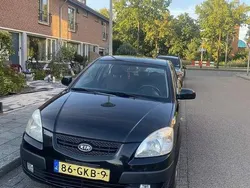 Zwart Gebruikt 2008 Kia Rio 2 MPV | € 1.250 (Eerlijke prijs)