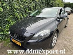 Zwart Gebruikt 2013 Volvo V40 Momentum Stationwagen | € 4.900 (Eerlijke prijs)