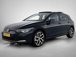 Zwart Gebruikt 2020 VW Golf VIII Sport Hatchback | € 20.945 (Goede deal)