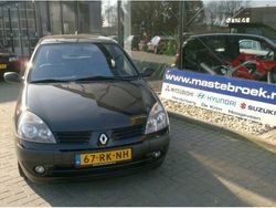 Zwart Gebruikt 2005 Renault Clio II Authentique Hatchback | € 4.345 (Duur)