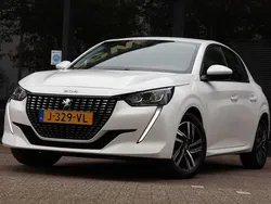 Wit Gebruikt 2020 Peugeot 208 Allure Hatchback | € 17.445 (Eerlijke prijs)