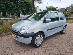 Grijs Gebruikt 2003 Renault Twingo Hatchback | € 1.749 (Eerlijke prijs)