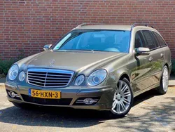 Grijs, metallic lak Gebruikt 2009 Mercedes E230 Avantgarde Stationwagen | € 6.750