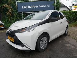 Wit Gebruikt 2018 Toyota Aygo Hatchback | € 9.450 (Eerlijke prijs)