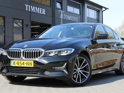 Zwart Gebruikt 2019 BMW 320 Executive Sedan | € 23.850 (Eerlijke prijs)