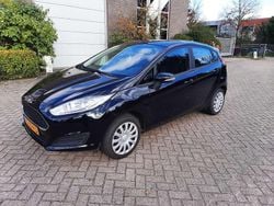 Zwart Gebruikt 2016 Ford Fiesta Style Hatchback | € 6.450 (Goede deal)