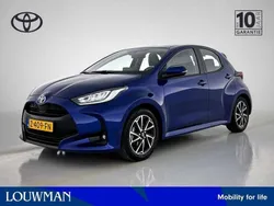Blauw Gebruikt 2024 Toyota Yaris Hatchback | € 23.245 (Eerlijke prijs)