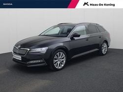 Zwart Gebruikt 2022 Skoda Superb Business Line Stationwagen | € 25.740 (Super prijs)