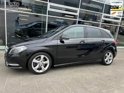 Zwart Gebruikt 2014 Mercedes B200 Ambition MPV | € 11.950 (Goede deal)