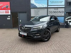 Grijs, metallic lak Gebruikt 2019 Opel Grandland X Edition SUV | € 16.950 (Eerlijke prijs)