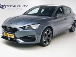 Grijs Gebruikt 2023 Cupra Leon Hatchback | € 28.950 (Eerlijke prijs)