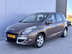 Bruin Gebruikt 2010 Renault Scénic III Expression MPV | € 2.750 (Goede deal)