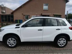 Wit Gebruikt 2021 Suzuki Vitara SUV | € 19.450 (Goede deal)