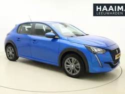 Blauw Gebruikt 2021 Peugeot e-208 Active Hatchback | € 17.945 (Eerlijke prijs)
