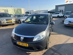 Grijs Gebruikt 2010 Dacia Sandero Hatchback | € 1.795 (Eerlijke prijs)