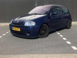Blauw Gebruikt 2000 Renault Clio II R.S. Hatchback | € 5.750 (Eerlijke prijs)
