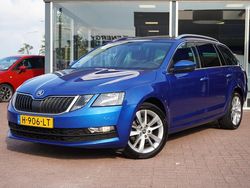 Blauw Gebruikt 2019 Skoda Octavia Business Line Stationwagen | € 16.999 (Iets duurder)