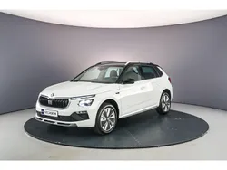 Moon white / zwart dak Gebruikt 2024 Skoda Kamiq Selection SUV | € 33.400