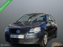 Grijs Gebruikt 2005 VW Polo Hatchback | € 1.750 (Eerlijke prijs)