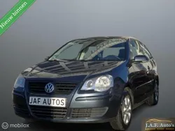 Grijs Gebruikt 2005 VW Polo Hatchback | € 1.750 (Eerlijke prijs)