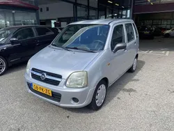 Grijs Gebruikt 2004 Opel Agila Essentia Hatchback | € 740 (Goede deal)