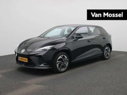 Zwart Gebruikt 2023 MG MG4 EV Hatchback | € 18.995 (Eerlijke prijs)
